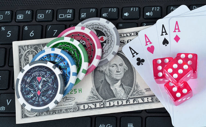 Transitioning from Play Money to Real Money Poker Games
